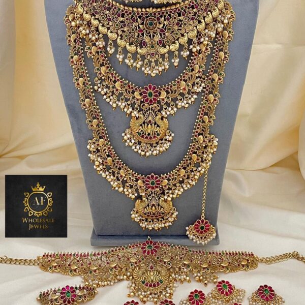 BS025 bridal set