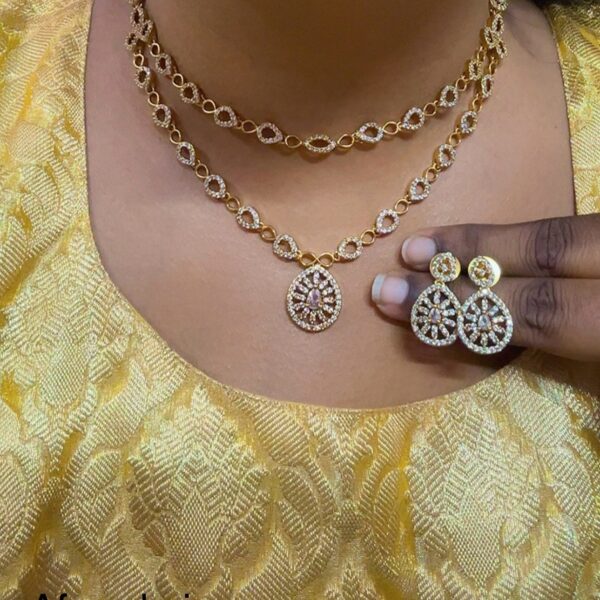 Double layer AD necklace