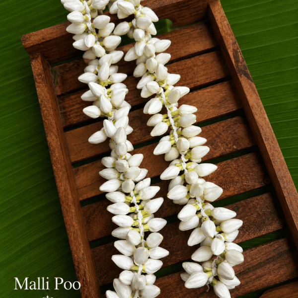 Malli poo / jasmine flower / jasmine strands
