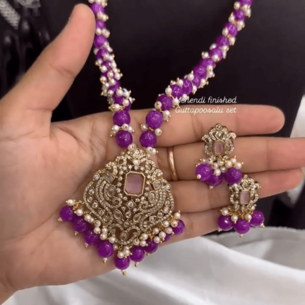 Crystal beads haram