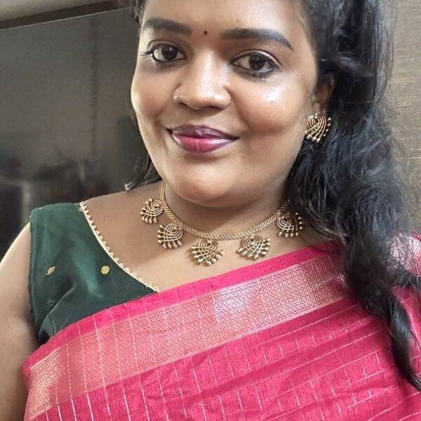 Roopali designer neckpiece