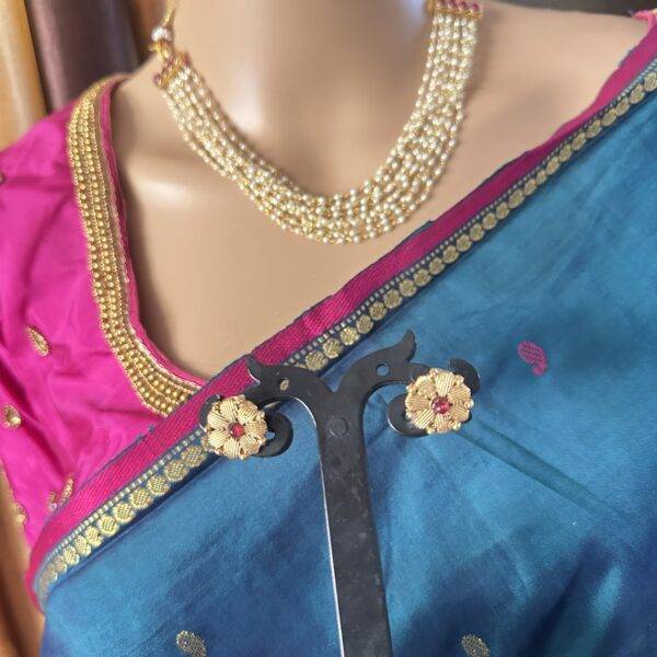 Rashmika pearl necklace red