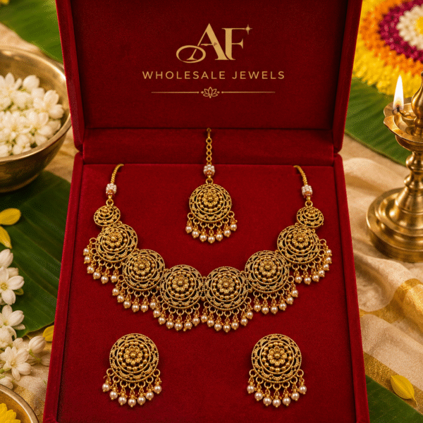 Antique heritage necklace