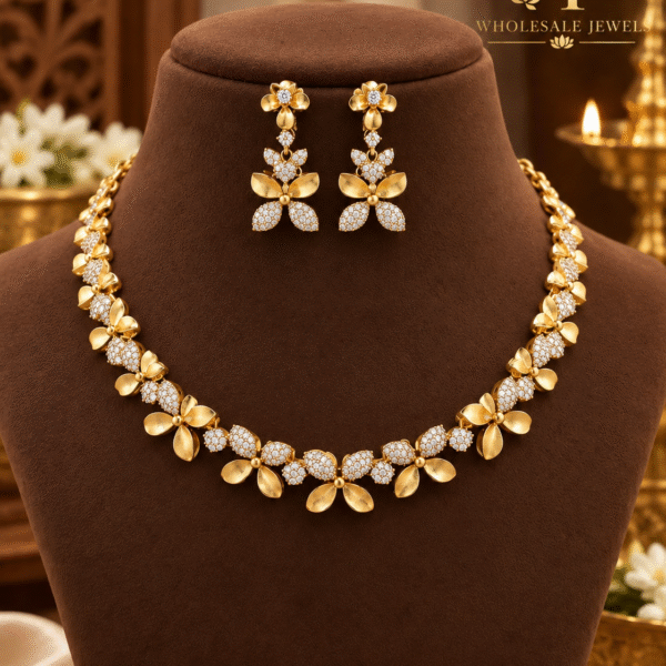 Vanya blossom necklace